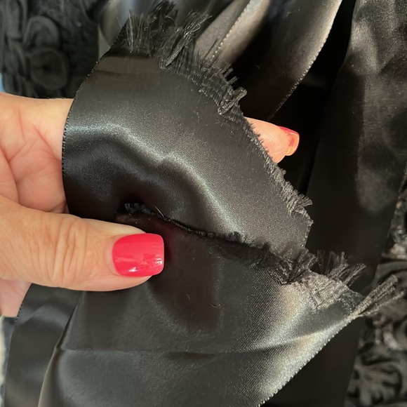 Black tie fully lined rosette maxi skirt size large - Picture 6 of 10